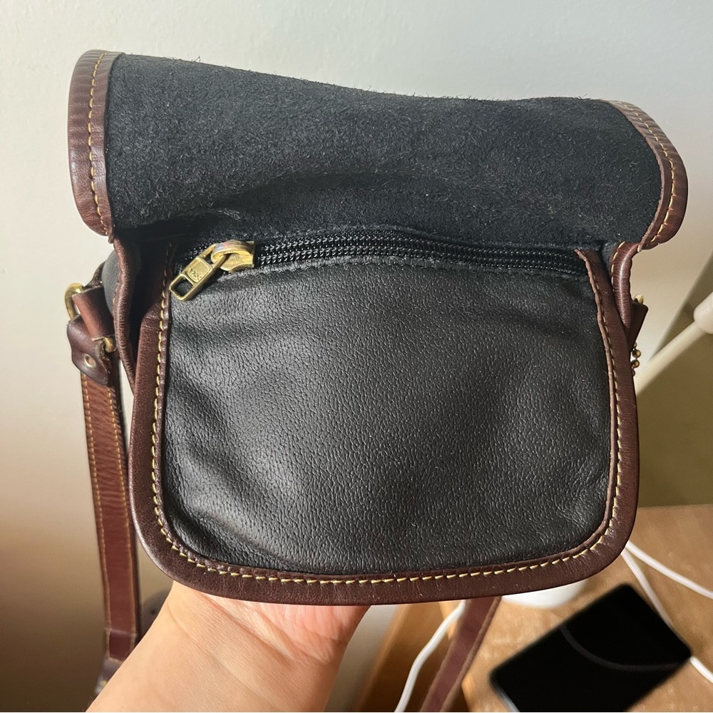 Vintage Roots Saddle Black Leather Crossbody with Brown Trim and Brass Buckle - Picture 7 of 11
